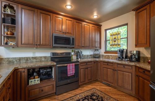 Nebo House | Lower rates/flexible calendar Waterfront Home w/Private Dock and Mountain Views