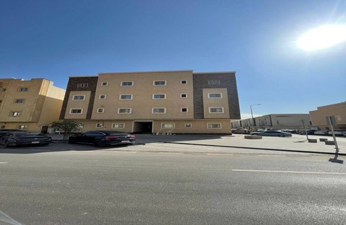 Riyadh Apartment | LP40 - Pristine 1BR Near Kingdom City