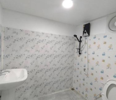 Khanong Phra Villa | Lsarl Pool Villa อิฏฐ์สรี พูลวิลล่า