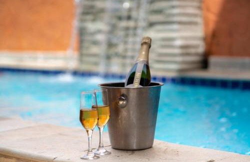 Pirenopolis House | LUAR DO MIRANTE ,casa com AR p temporada piscina aquecida hidro dentro da cidade