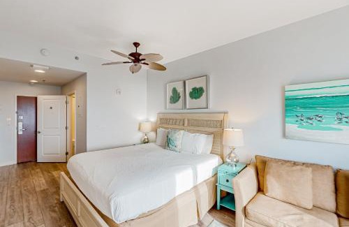 Sandestin Hotel | Luau 6834