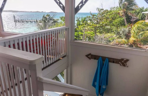 Lubbers Quarters Cay House | Lubbers Leap- Private Beach Front, Steps to your Dock on Lubbers Quarters