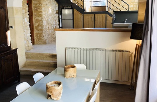 Menerbes House | LUBERON - MENERBES - 17th century house in 5 acres garden with heated pool and view
