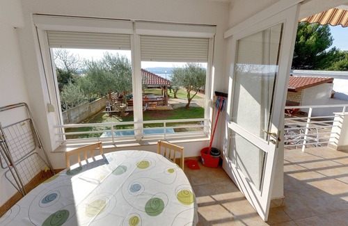 Turanj Apartment | Lucia & Laura Apartments by the sea - TURANJ "Apartman 7"