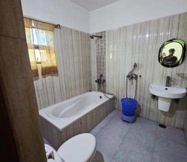 Bodh Gaya Hotel | Lucky guest house