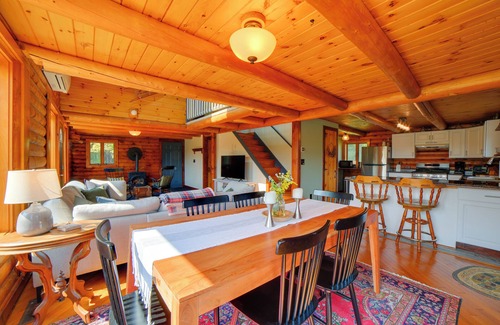 Ludlow Cabin | Ludlow Cabin: 3 Mi to Dtwn, Deck & Mountain Views