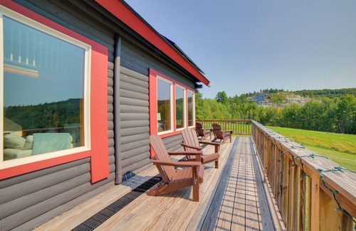 Ludlow Cabin | Ludlow Cabin: 3 Mi to Dtwn, Deck & Mountain Views