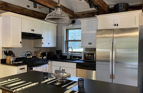 Ludlow Other | Ludlow-Historic Charm, Lake Rescue, Pet Friendly