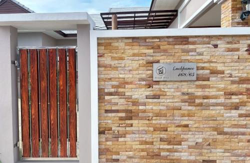 Pak Nam Pran Villa | Luekpanee pool villa pranburi paknampran