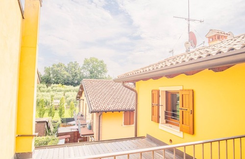 Lonato del Garda Apartment | Lugana e Papaveri - Italian Homing