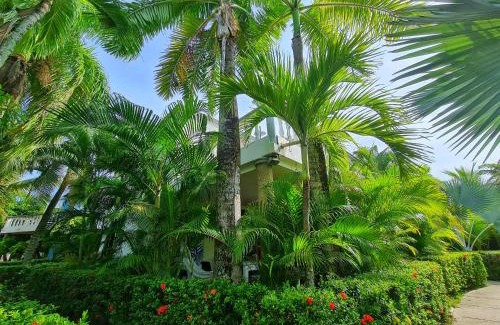 Tolu House | Lujosa cabana con piscina playa y servicio