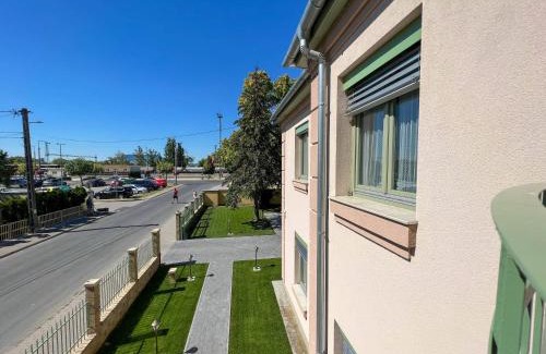 Fonyod Apartment | Lujza Apartman