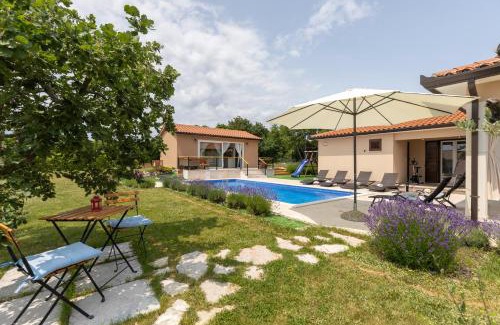 Rasa Villa | Luka's house
