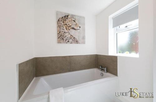 Newcastle-upon-Tyne Apartment | Luke Stays -Hillfield St Bensham