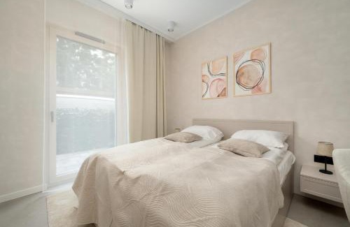 Wroclaw City Center Apartment | Luksusowe Apartamenty w Centrum Wrocławia Blisko Parku z Klimatyzacją w Salonie by Noclegi Renters