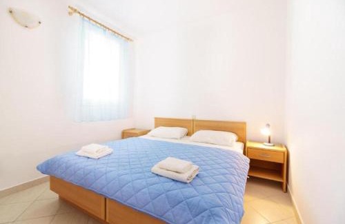 Lumbarda Apartment | Lumbarda Resort Apartments - Standard One-Bedroom Apartment F11
