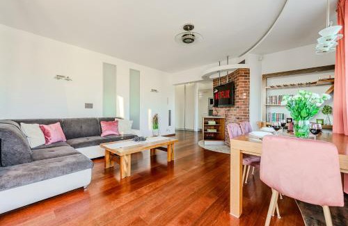 Lodz Apartment | Lumina luxury apart with jaccuzi on Sienkiewicza street