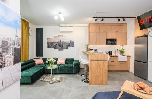 Mirow Apartment | Lumina premium apart near Mennica Residence