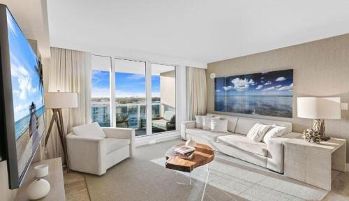 South Beach Apartment | Lumina Residences 2BR Skyline Escape