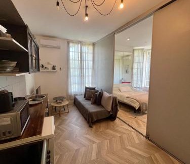 Trouville-sur-Mer Apartment | Lumineux appartement, jardin, vu sur mer