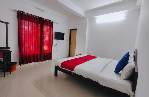 Munnar Hotel | Lumino Karthika