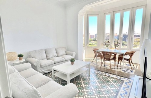 Mestalla Condo | Luminoso Piso CON Vistas EN Pleno Centro DE Valencia