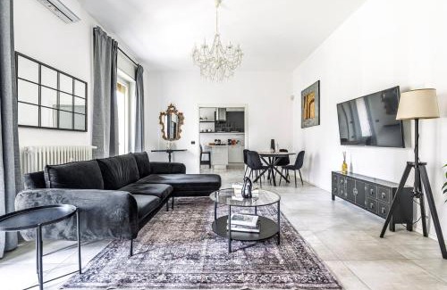 Maggiolina Apartment | Luminoso trilocale vicino alla stazione Centrale