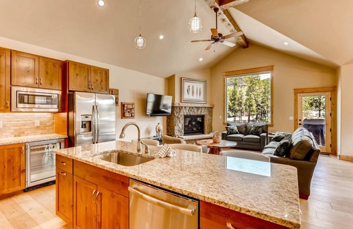 River Run House | Luminous 3Br Escape~River Run Townhome with Private Hot Tub by RedAwning