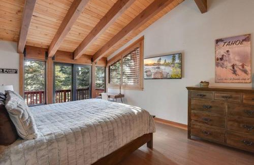 Kings Beach House | Luna Cabin - 5BR Hot Tub A/C Game Room EV Charger