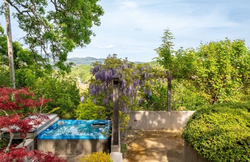 Kenwood House | Luna Vista - 3 BD plus 2 Bonus Rooms, Pool, Spa