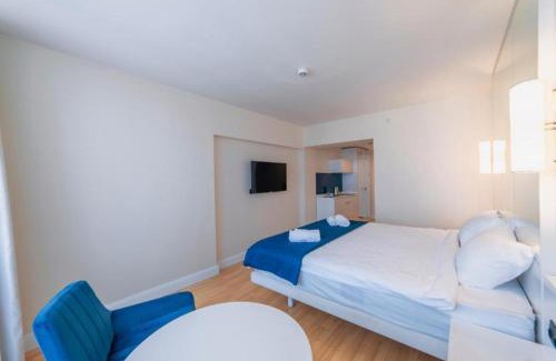 New Boulevard House | Lunamar Sea View Aparthotel in Orbi City Batumi