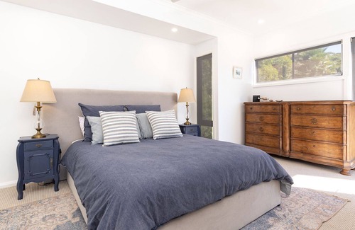 Boomerang Beach House | Lunar Sea kick back and enjoy Panoramic Ocean Views at Boomerang Beach