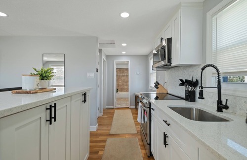 West Hempstead Apartment | LunaVista's Cozy Corner, 1B&1Bth
