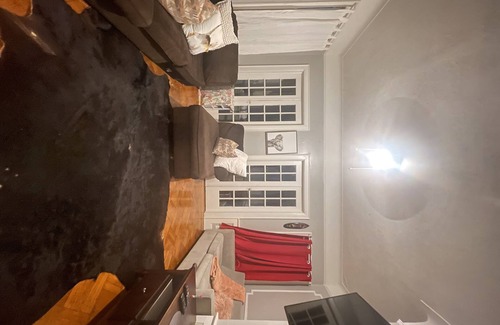 Brooklyn House | Lush 3 bedroom loft great for events