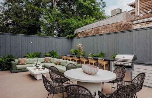 Touro Hotel | Lush Garden District Units With Shared Heated Pool