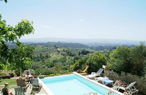 Magliano House | Lush Holiday Home in Tavarnelle Val di Pesa with Shared Pool