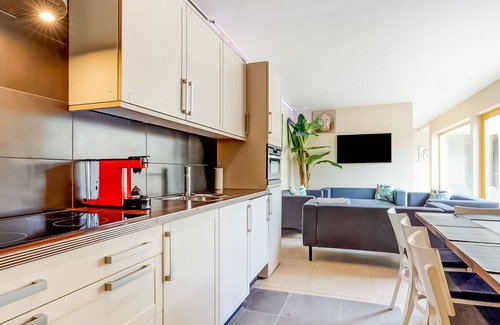 Avelgem House | Lush holiday home with spa and wellness