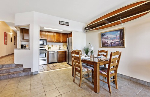 Honokowai Condo | Lush tropical setting steps away from sea breezes