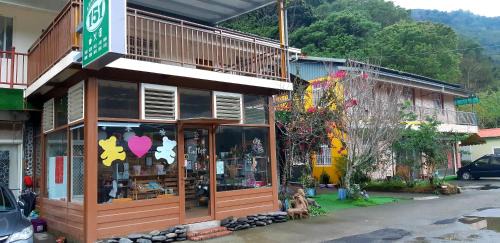Ren'ai House | Lushan Xiangting Tea Homestay