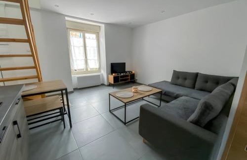 Parigne-lʼEveque Apartment | Lutece - Parking - Jardin - 4pers - Rêve au Mans