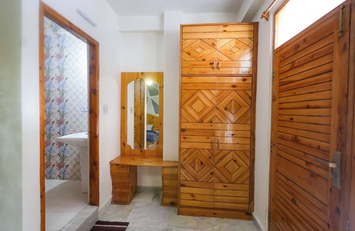 Old Manali Hotel | Luvya Retreats Hotel