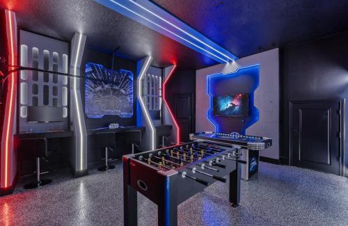 Florida Central Atlantic Coast House | Lux 5br Home, Game Room, 4 Suites & Private Pool