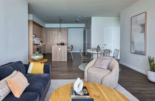 The Loop Apartment | Lux 67Fl Apt: Lake Views, Top Residential Sky Deck