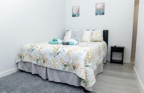 Nassau House | Lux Beach Front Retreat Sleeps up to 14