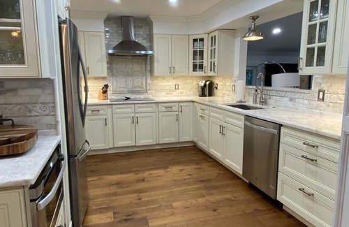Delray Beach House | Lux Exec 4/3.5- HTD Pool-New reno-Stroll to all the fun- Historic Banker's Row!