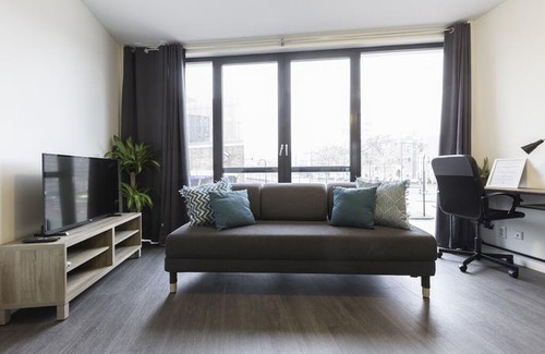 Delft Apartment | Lux Loft Apt View Walk city center