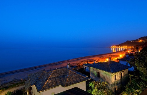 Zagora-Mouresi Apartment | Lux Superior Suite for 3 persons 20m. from Sea