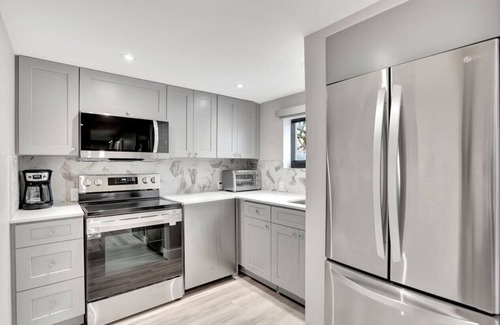 Central Beach Villa | Lux Villa - 3br/2ba off Las Olas