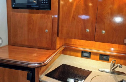 Long Beach Boat Rental | Lux.Yacht/house boat Oak island waterview NC Beach from $345 p/N