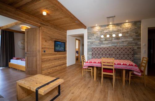Ladis Hotel | Luxapart